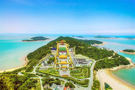 Putuoshan Island: Mystical Buddhist Mountain and Pristine Coastal Paradise!